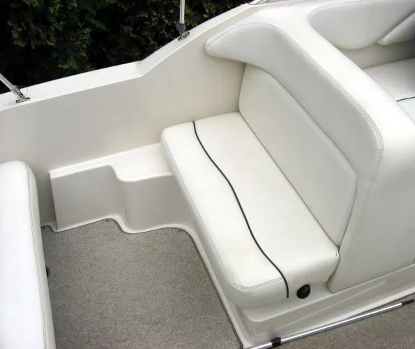 Slide: The Image of Sea Ray 240 Sundancer 2000 - 11