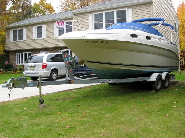 Slide: The Image of Sea Ray 240 Sundancer 2000 - 3
