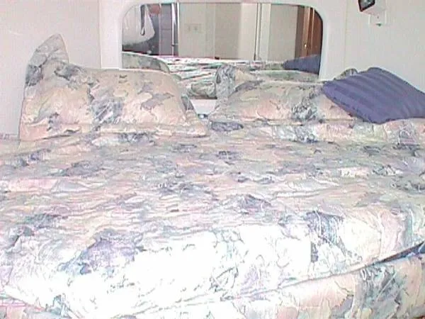 Slide: The Image of Silverton 442 Cockpit Motor Yacht 1996 - 3