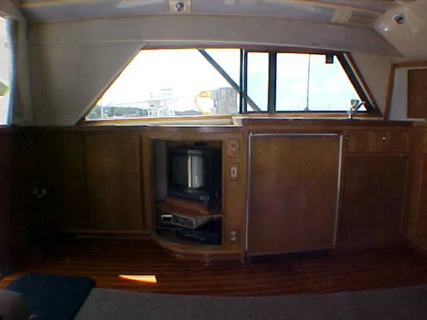 Slide: The Image of Bertram Sport Fisherman 1989 - 10