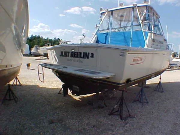Slide: The Image of Boston Whaler Sportfisherman 1990 - 2