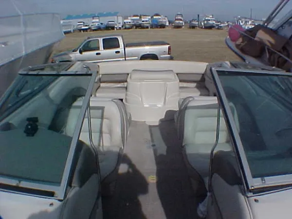 Slide: The Image of Crownline Boats 225 BOWRIDER-1997 1997 - 4