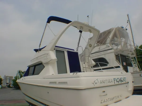 Slide: The Image of Bayliner 2858 COMMAND BRIDGE- 1999 1999 - 2
