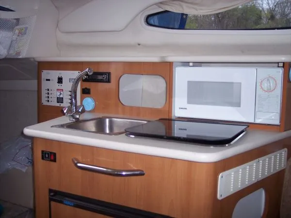 Slide: The Image of Bayliner 2455 2001 - 3