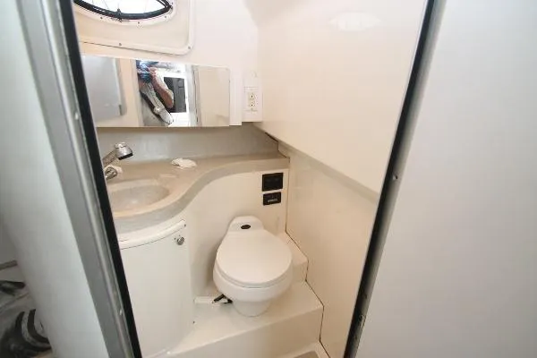 Slide: The Image of Wellcraft 290 Coastal 2000 - 9