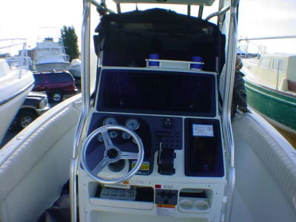 Slide: The Image of Hydra-Sports 2390 Center Console 2001 - 7