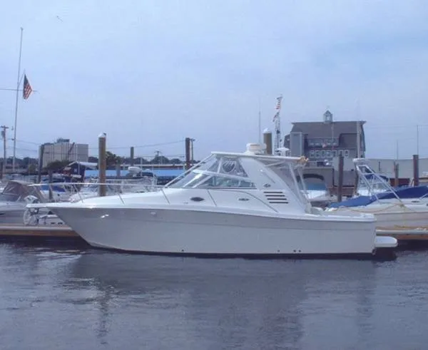 Slide: The Image of Sea Ray Amberjack 2001 - 0