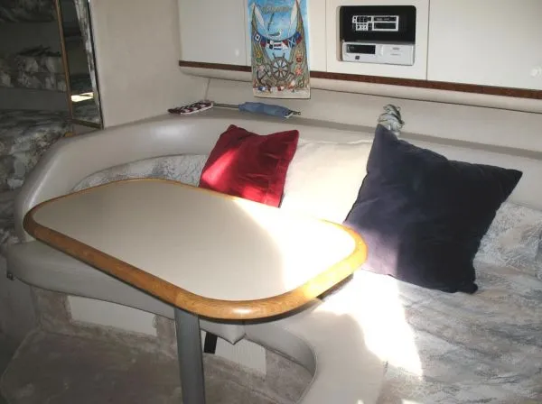 Slide: The Image of Sea Ray 330 Sundancer 1995 - 8