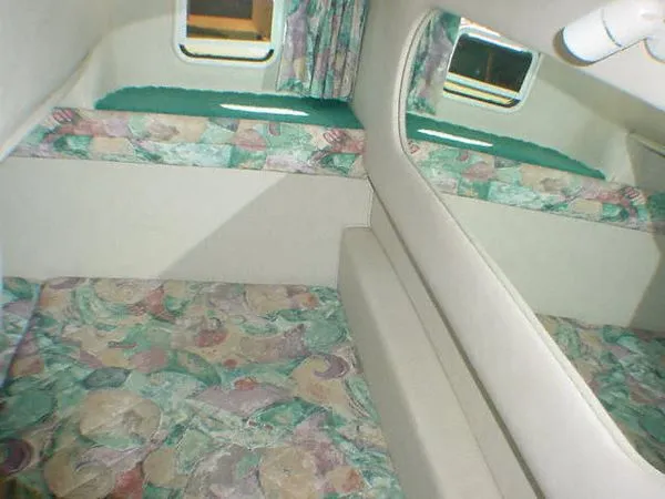 Slide: The Image of Sea Ray SUNDANCER 270-1995 1995 - 5