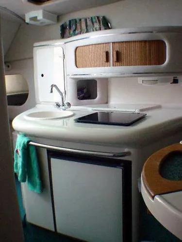 Slide: The Image of Sea Ray SUNDANCER 270-1995 1995 - 7