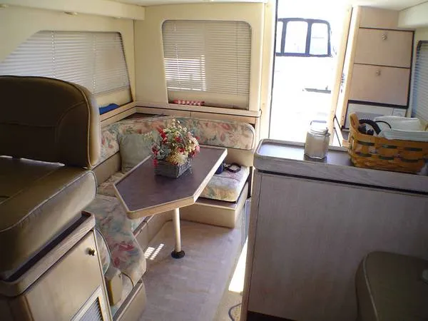 Slide: The Image of Bayliner AVANTI-1996 1996 - 3