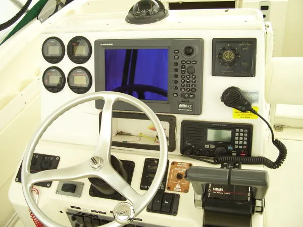 Slide: The Image of Pursuit 2870 Offshore with factory tower 1999 - 5