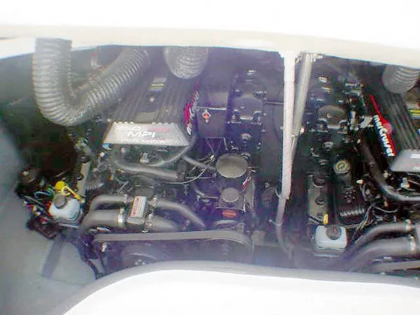 Slide: The Image of Sea Ray SUNSPORT-1999 1999 - 11