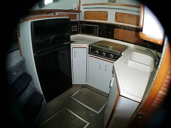 Slide: The Image of Sea Ray 1989 380 AFT CABIN 1989 - 2
