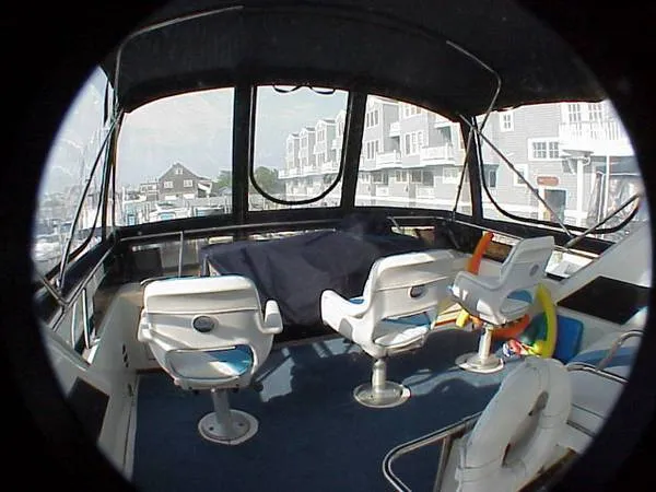 Slide: The Image of Sea Ray 1989 380 AFT CABIN 1989 - 3