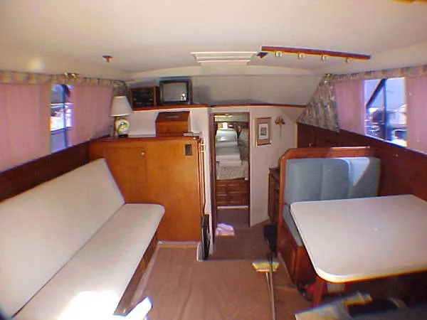 Slide: The Image of Ocean Yachts 32 Super Sport-1990 1990 - 3