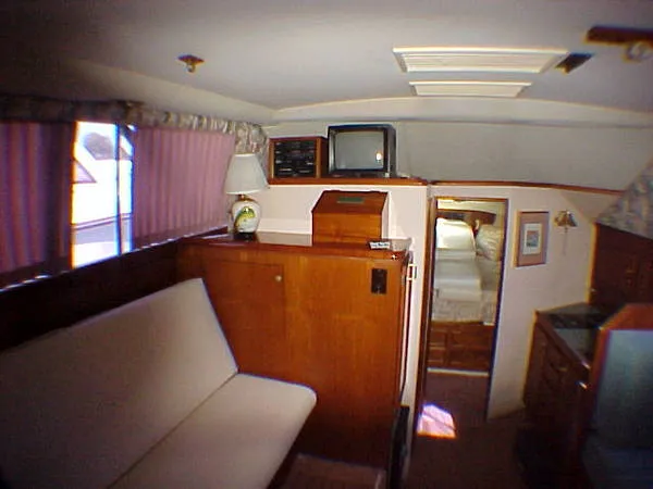 Slide: The Image of Ocean Yachts 32 Super Sport-1990 1990 - 4