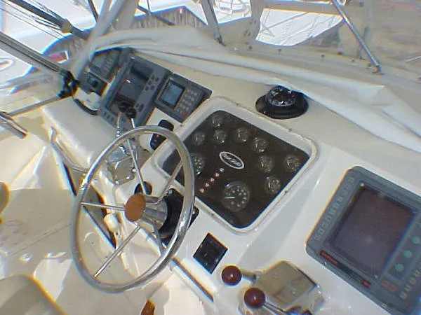 Slide: The Image of Ocean Yachts 32 Super Sport-1990 1990 - 7