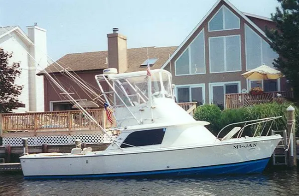 Slide: The Image of Bertram 31 Flybridge Cruiser 1973 - 0