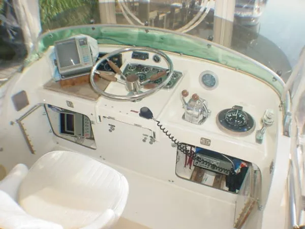 Slide: The Image of Bertram 31 Flybridge Cruiser 1973 - 11