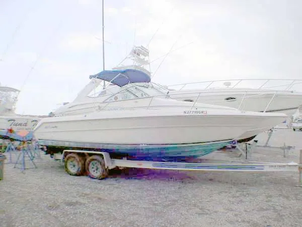 Slide: The Image of Sea Ray LAGUNA 24- 1995 1995 - 1