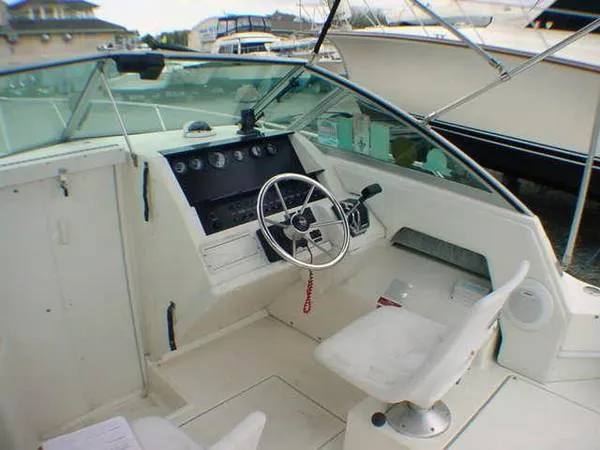 Slide: The Image of Sea Ray LAGUNA 24- 1995 1995 - 5