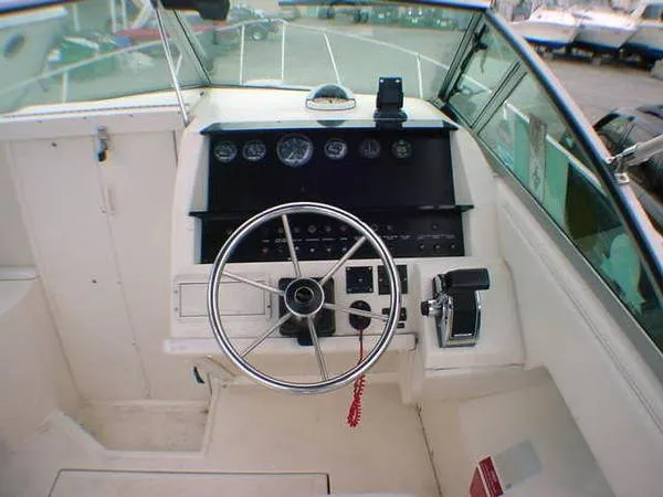 Slide: The Image of Sea Ray LAGUNA 24- 1995 1995 - 6