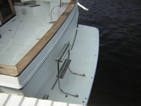 Slide: The Image of Bayliner 3288 MY 1994 - 4