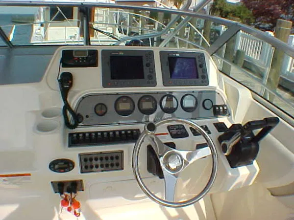 Slide: The Image of Wellcraft 290 Coastal 2005 - 8