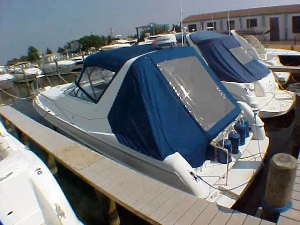 Slide: The Image of Chris-Craft 322 CROWNE-1993 1993 - 5