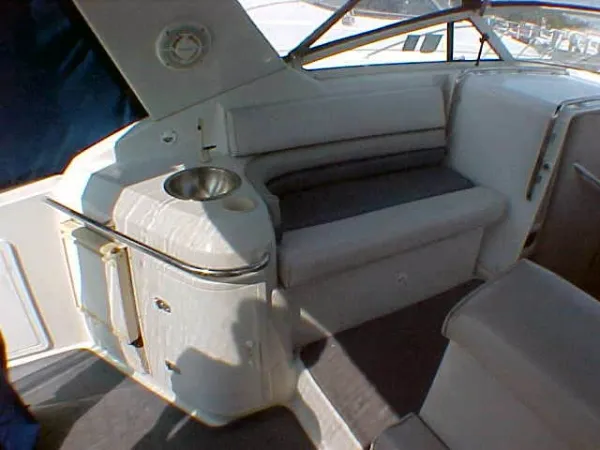 Slide: The Image of Chris-Craft 322 CROWNE-1993 1993 - 7