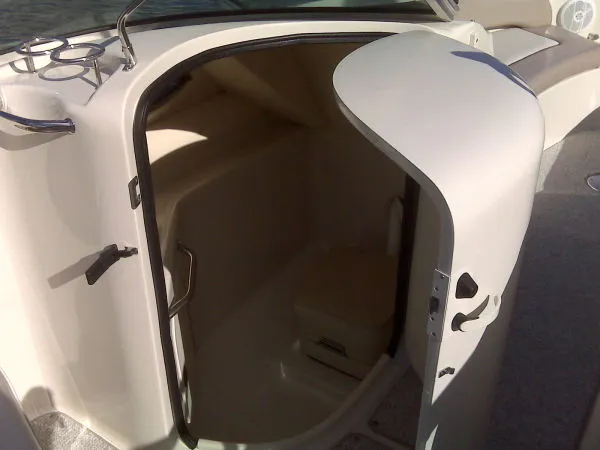Slide: The Image of Sea Ray 240 Sundeck 2004 - 4