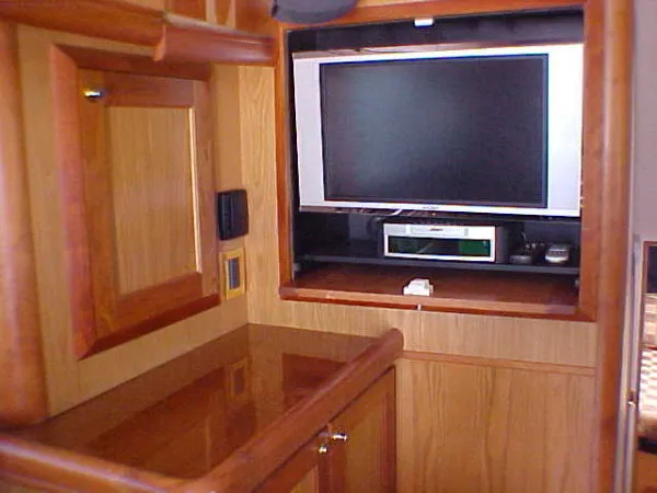 Slide: The Image of Luhrs Convertible 2005 - 10
