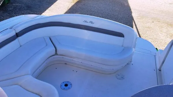 Slide: The Image of Sea Ray 320 Sundancer 2003 - 11