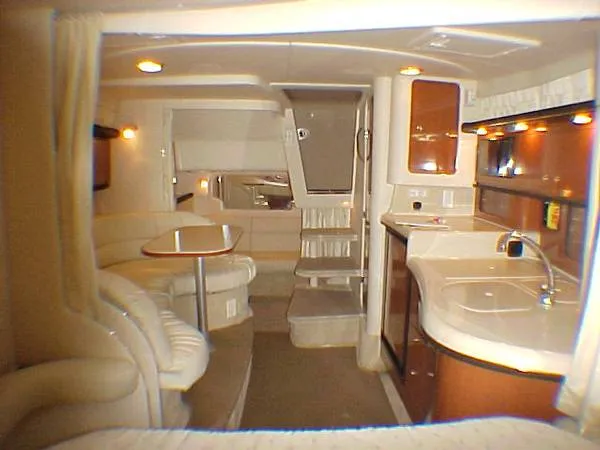 Slide: The Image of Sea Ray Sundancer 2002 - 4