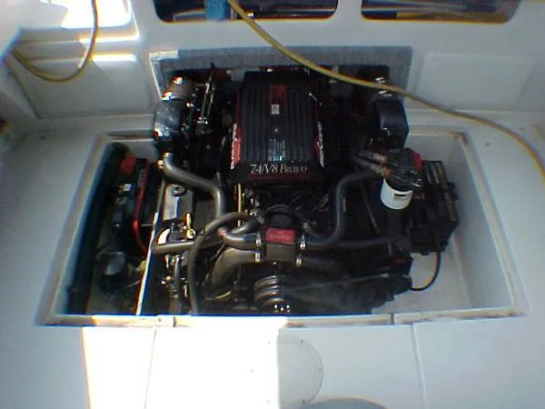 Slide: The Image of Sea Ray Express 1993 - 3