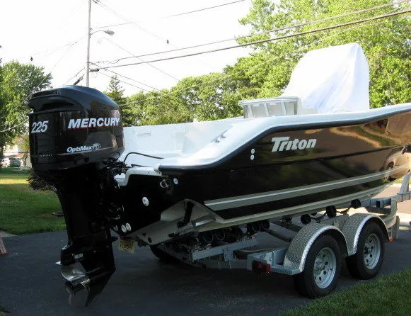 Slide: The Image of Triton 225 CC 2007 - 2