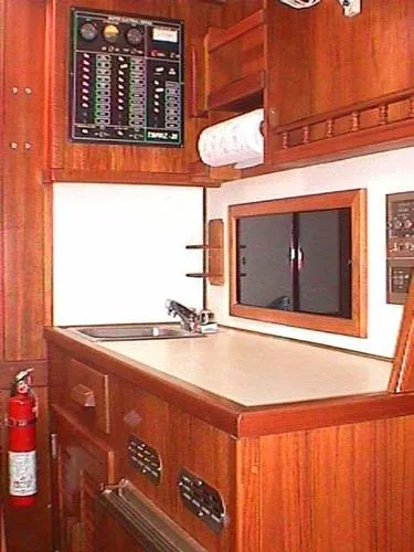 Slide: The Image of Topaz 29 Sportfisherman 1986 - 2