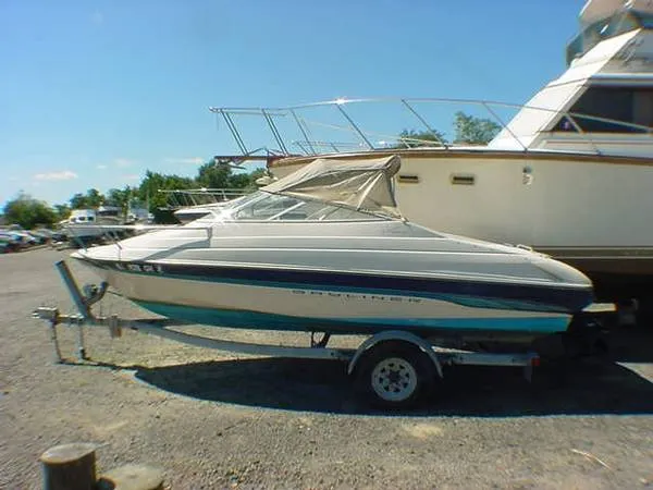 Slide: The Image of Bayliner 2050 Capri 1995 - 0