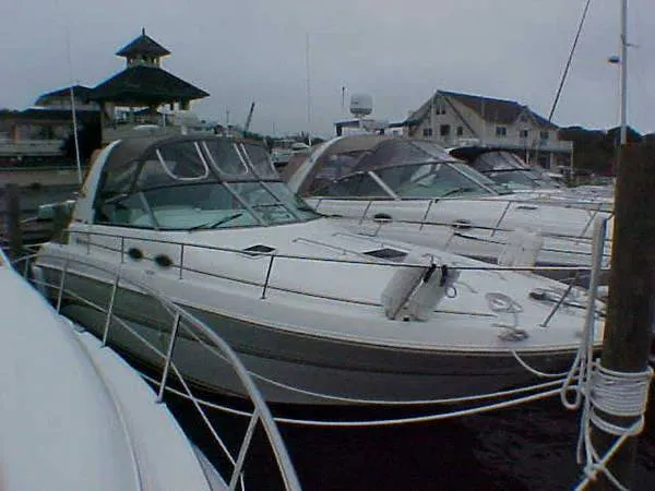 Slide: The Image of Sea Ray 1998 310 Sundancer 1998 - 0