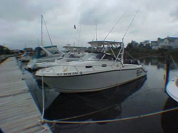 Slide: The Image of Mako 253 Walkaround 2000 - 0