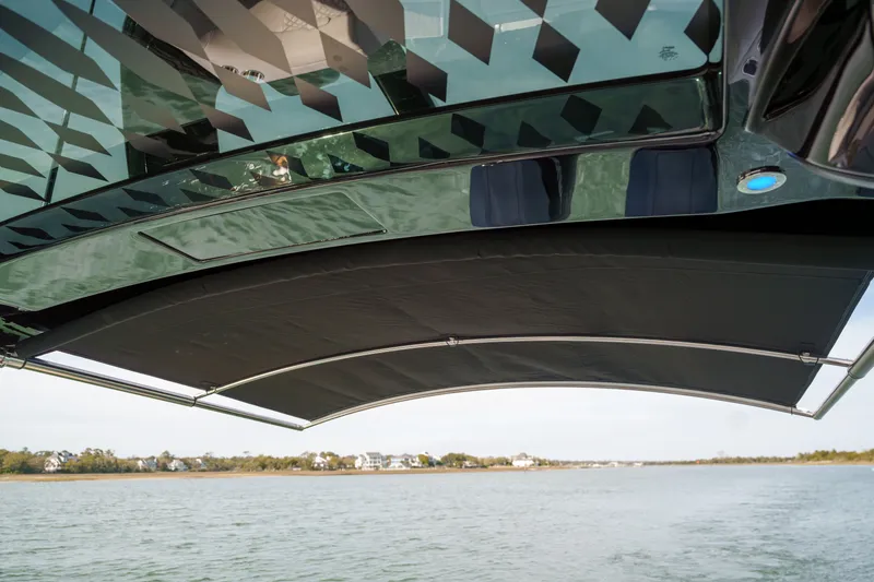 Slide: The Image of Sea Ray Sundancer 370 Outboard 2026 - 20