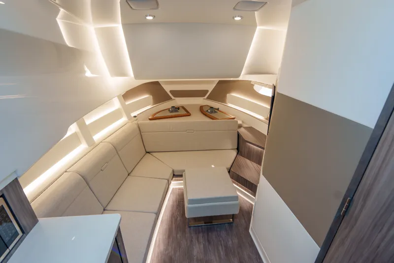 Slide: The Image of Sea Ray Sundancer 370 Outboard 2026 - 34