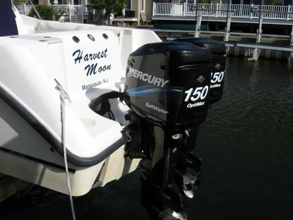 Slide: The Image of Boston Whaler 255 Conquest 2004 - 4