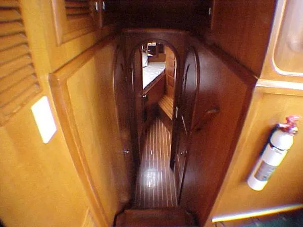 Slide: The Image of PT36 1988 FLYBRIDGE SPORTFISH 1988 - 3