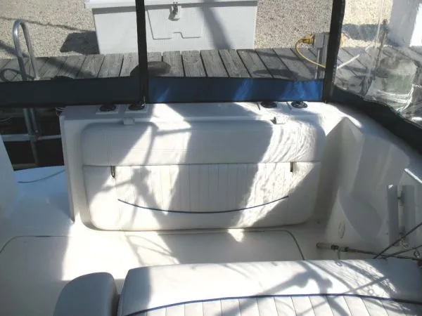 Slide: The Image of Bayliner 285 Express 2005 - 4