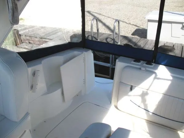 Slide: The Image of Bayliner 285 Express 2005 - 5