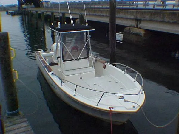 Slide: The Image of Robalo 25 CC 1983 - 0