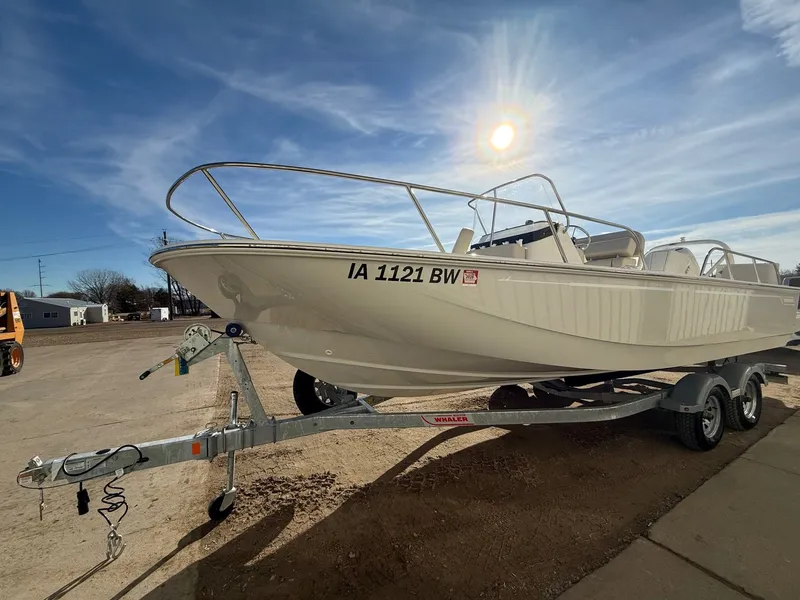 Slide: The Image of Boston Whaler 210 Montauk 2022 - 2