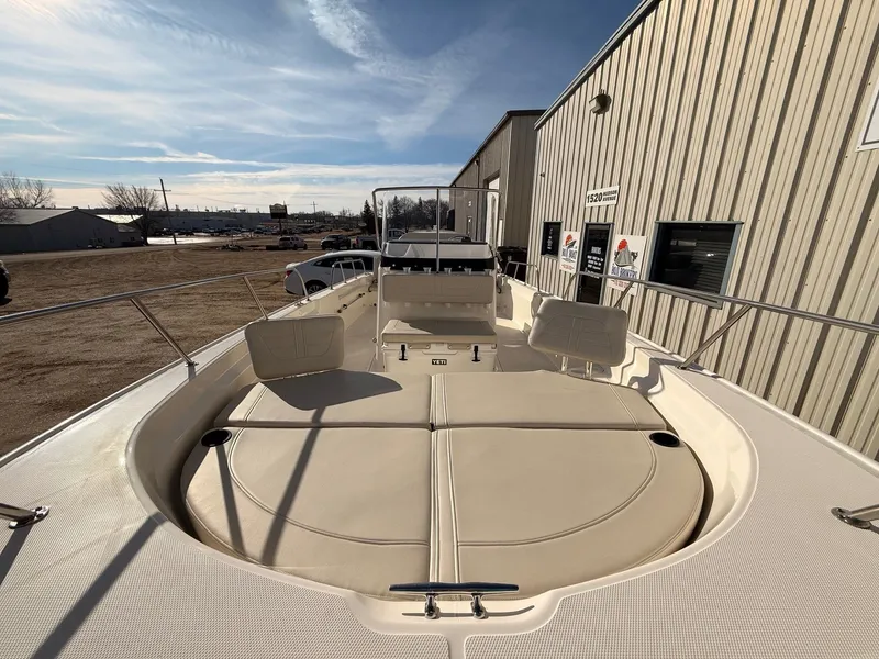 Slide: The Image of Boston Whaler 210 Montauk 2022 - 3